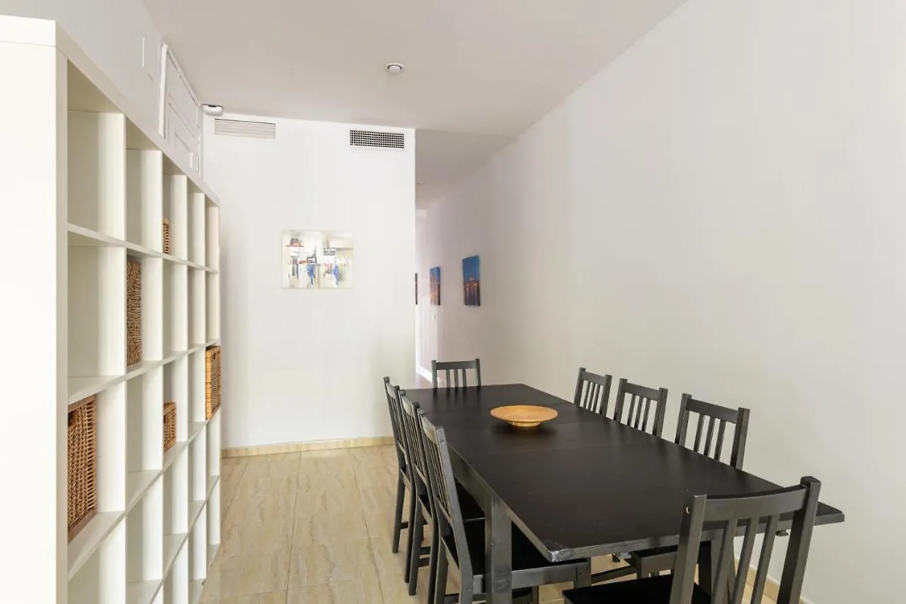 Amazing Apartment In Gran Via Barcelona